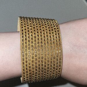 SAACHI Gold Beaded Magnetic Bracelet